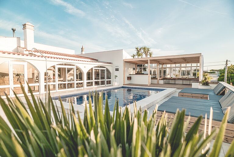 Surflodge Portugal Pool