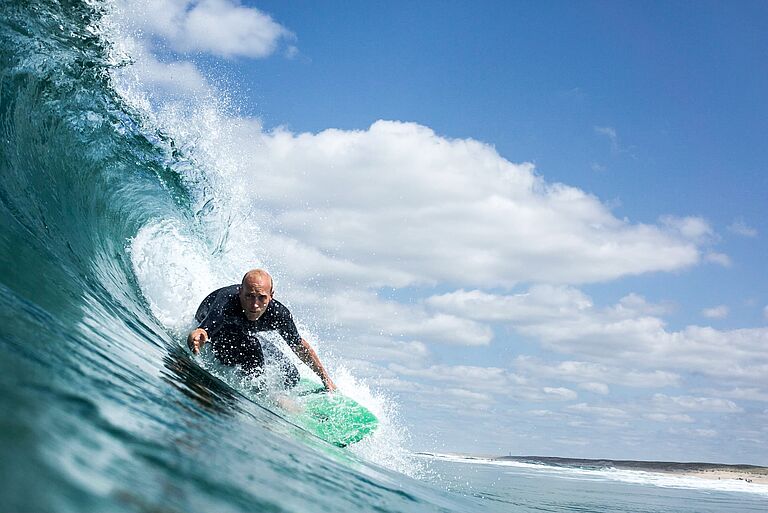 ole surft den BArrel in Moliets Puresurfcamps