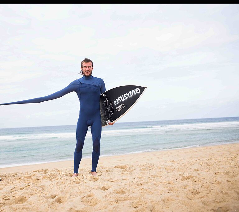 Quicksilver shot Pure Surfcamps