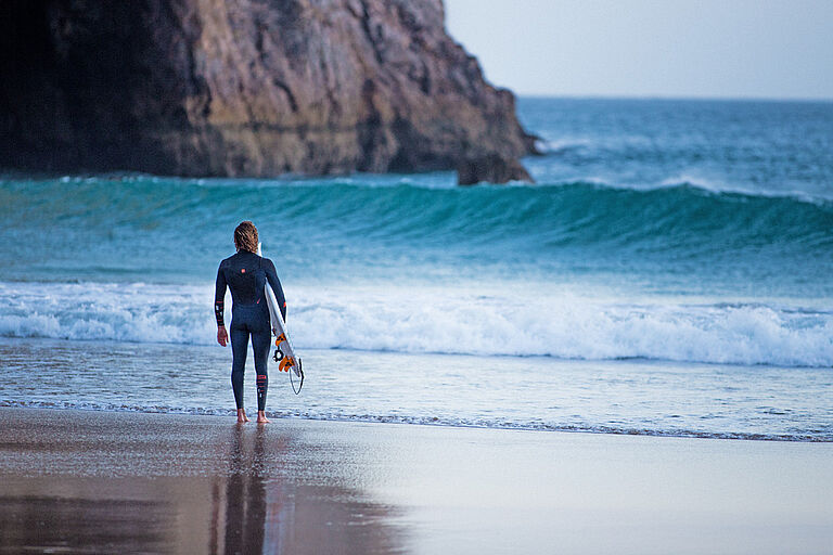 Portugal Surfcamp Algarve surfer