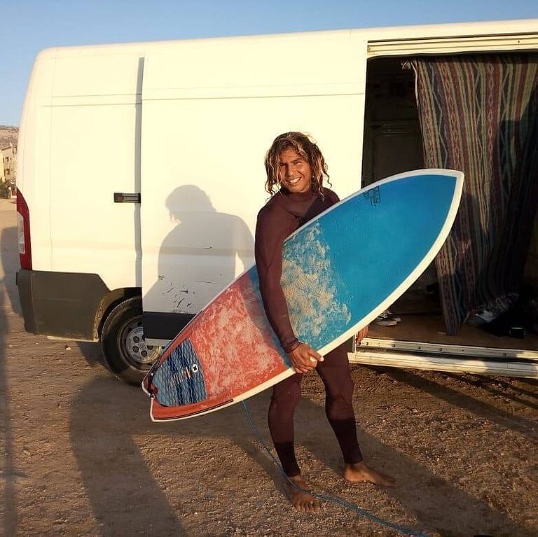 Mehdi kurz vorm SurfPure Surfcamps
