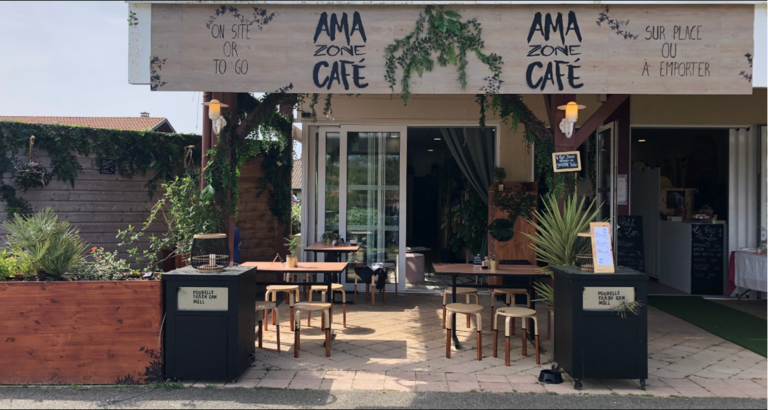Pure Surfcamps Anas Cafe