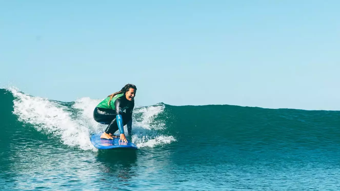 Beginner surf coaching in the Algarve